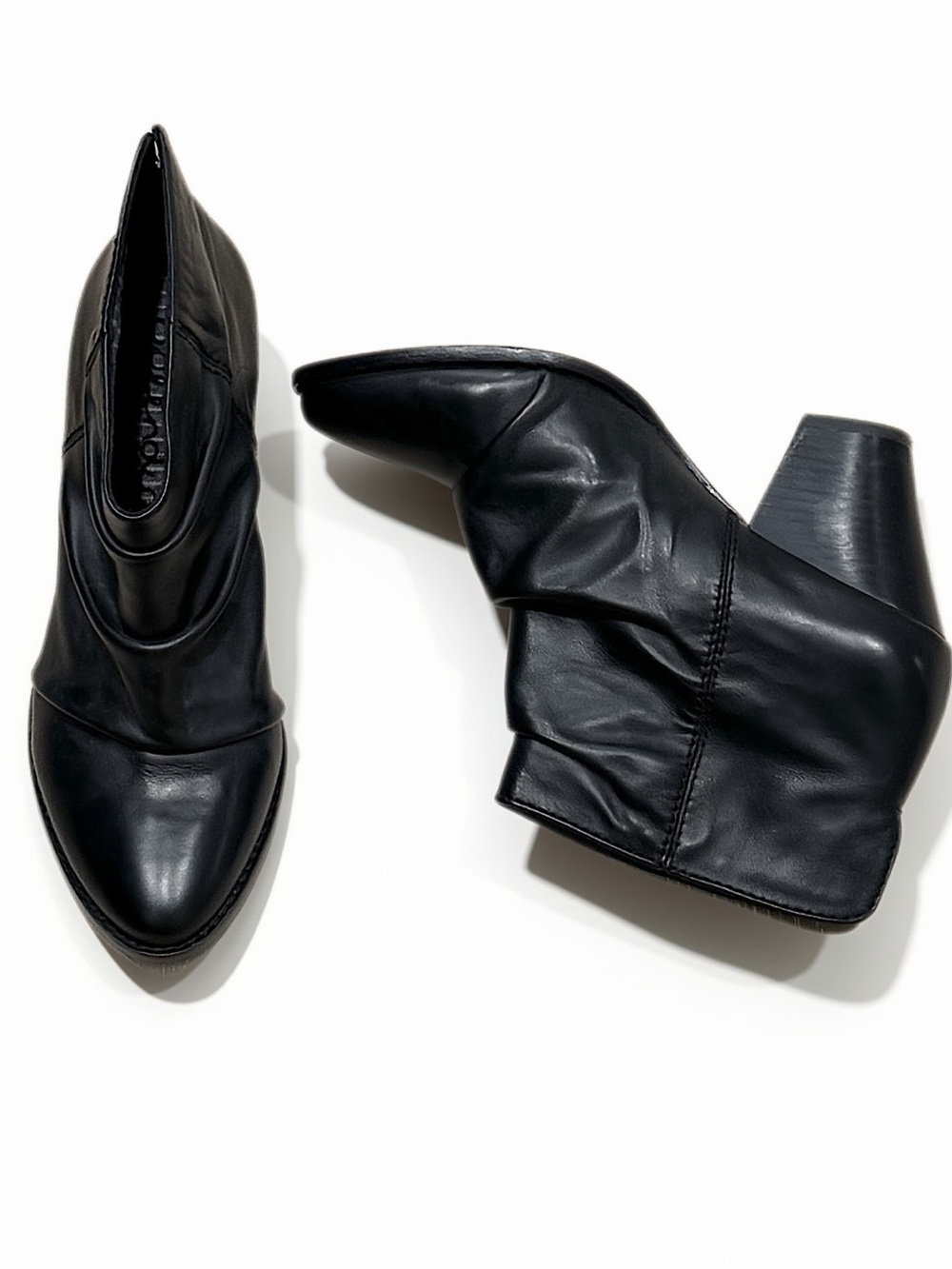 Splendid Jose Scrunch Black Leather Slouchy Ankle Booties, Size 7.5